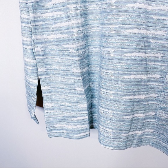 Kate Quinn - Blue Long Sleeve Printed Relaxed Turtleneck Top - Picture 3 of 4